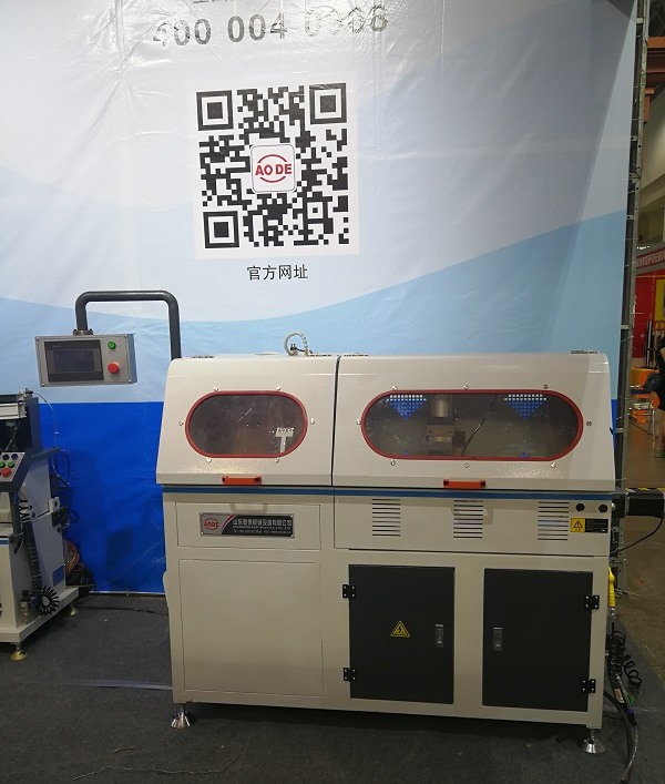 铝型材数控双头精密切割锯LJZ3-CNC-500